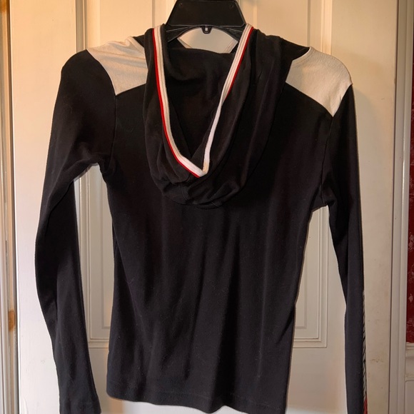 FOX HOODED TEE - Picture 2 of 3